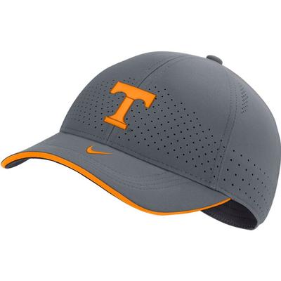 Tennessee Nike Men's Sideline Aero L91 Adjustable Hat