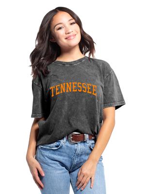 Tennessee Chicka-D Women's Everybody Vintage Arch Short Sleeve Tee