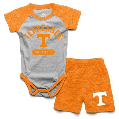 Tennessee Wes and Willy Infant Cloudy Yarn Onesie and Short Set